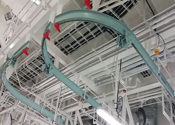 0Une grue électrique marine à l'épreuve des explosions.
